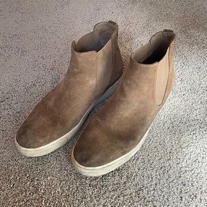 Vince High Top Tan Sneaker, 10